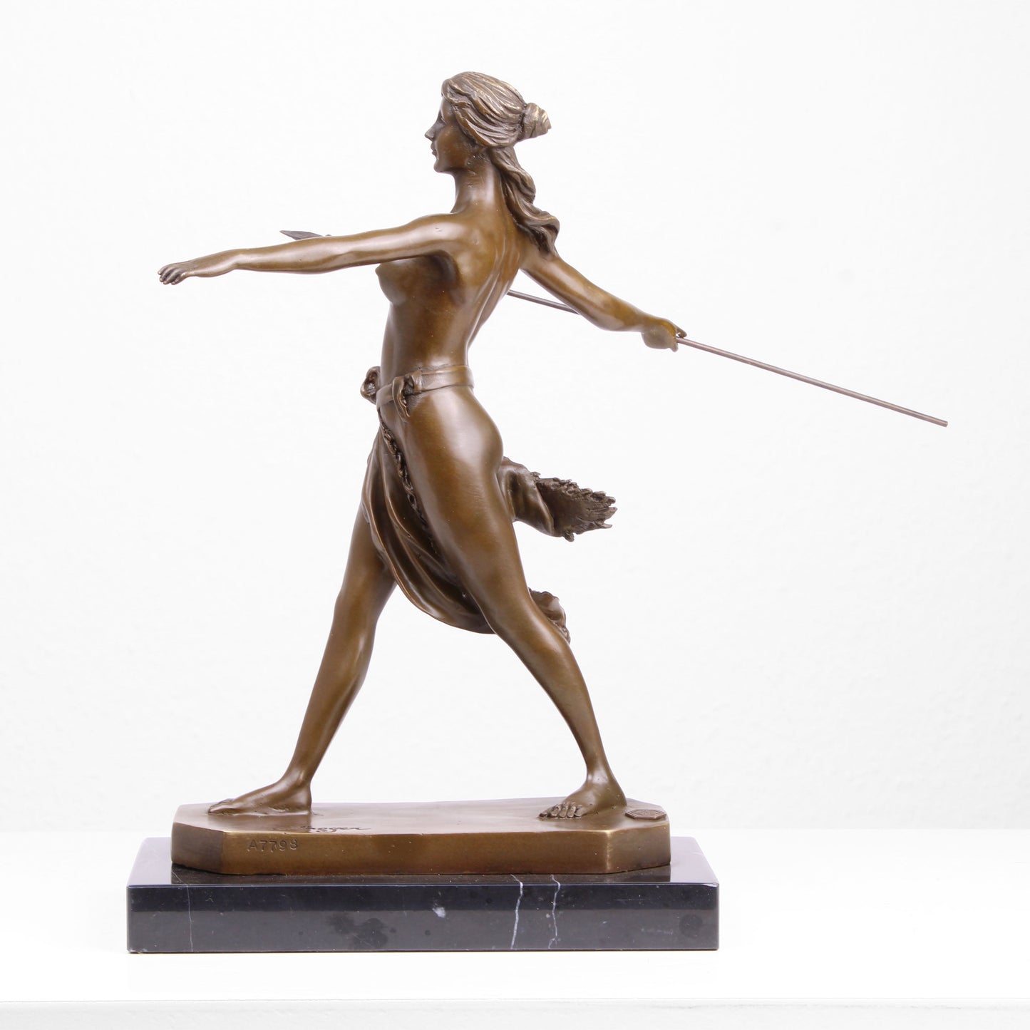 Female Amazon Bronze Statue (Hot Cast Bronze Sculpture)