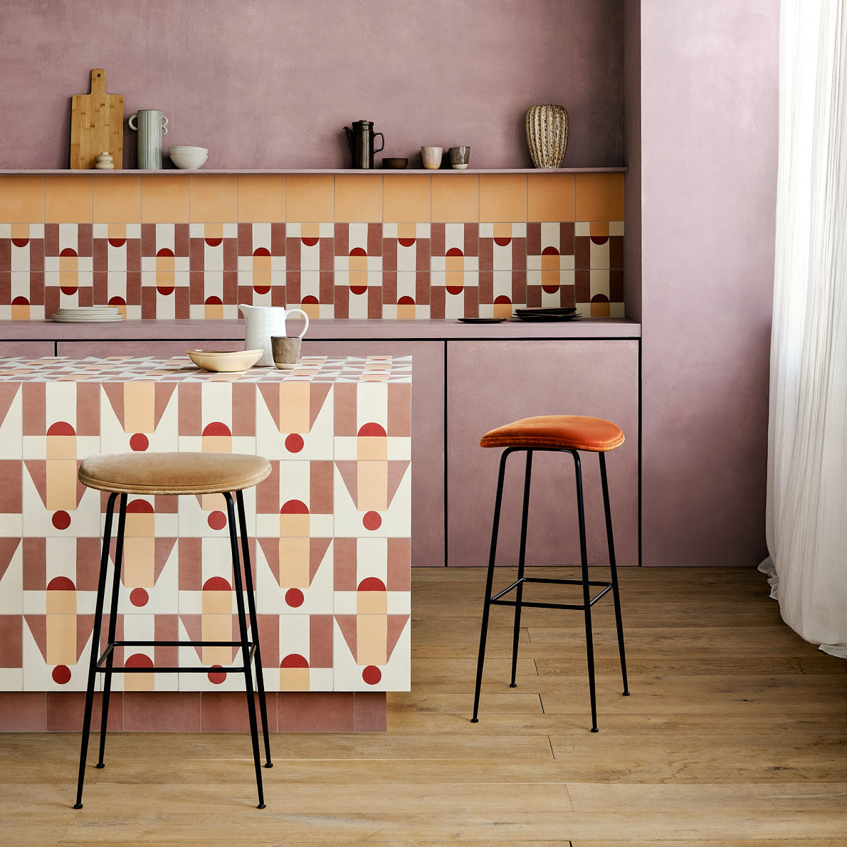 Dulce Arch Rhubarb Tile
