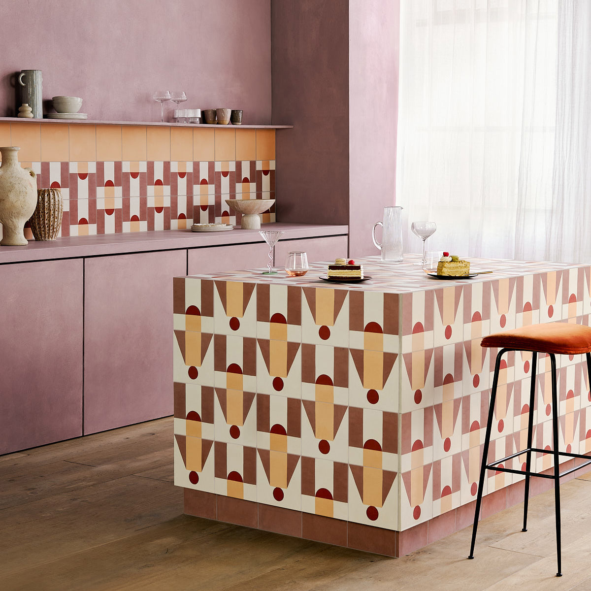 Dulce Arch Rhubarb Tile